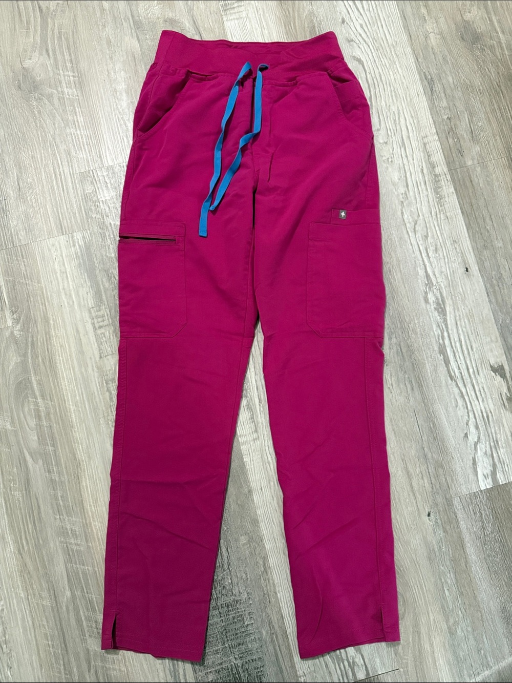 FIGS Women’s Yola High Waisted Raspberry Sorbet XS Pants